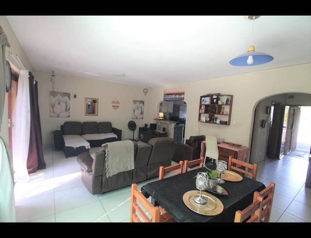 3 BEDROOM HOUSE FOR SALE IN ESCOMBE